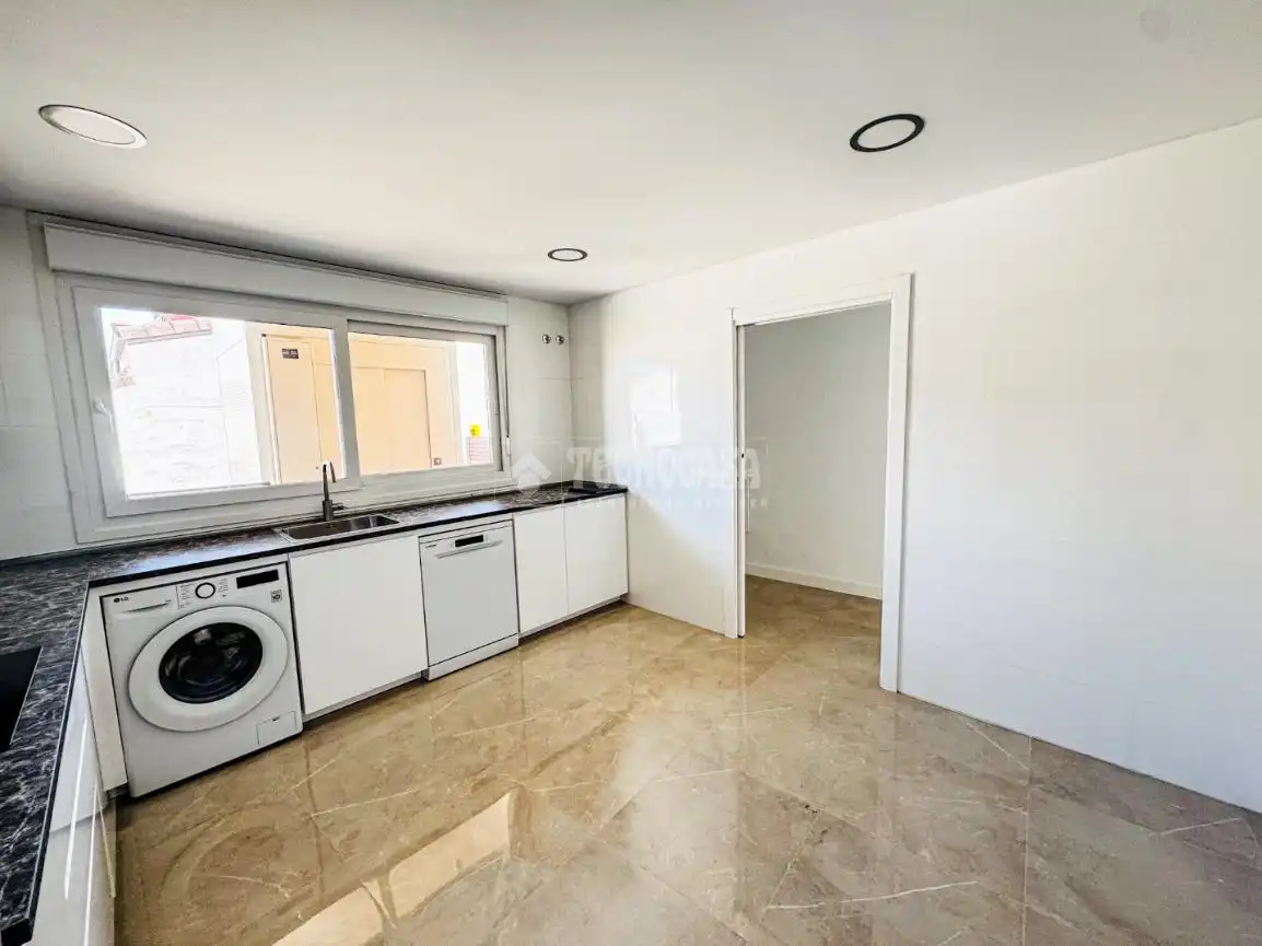 Cocina de Dúplex en venta en Navalcarnero con Aire acondicionado, Calefacción y Terraza