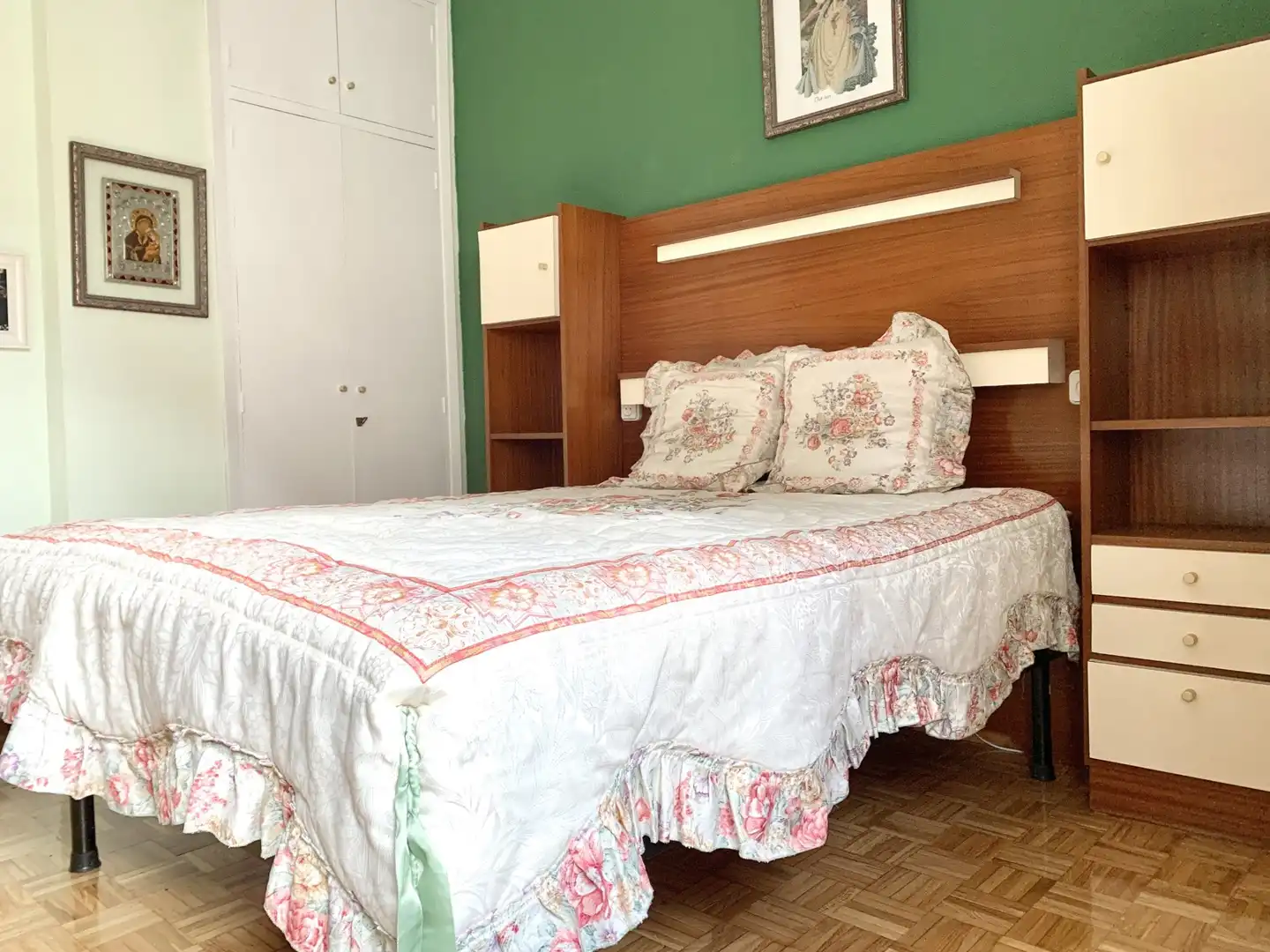 Bedroom of Flat for rent in Madrid  with Heating, Parquet flooring and Terrace