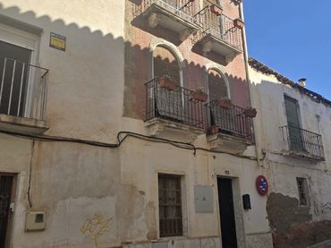House for sale in Guadix