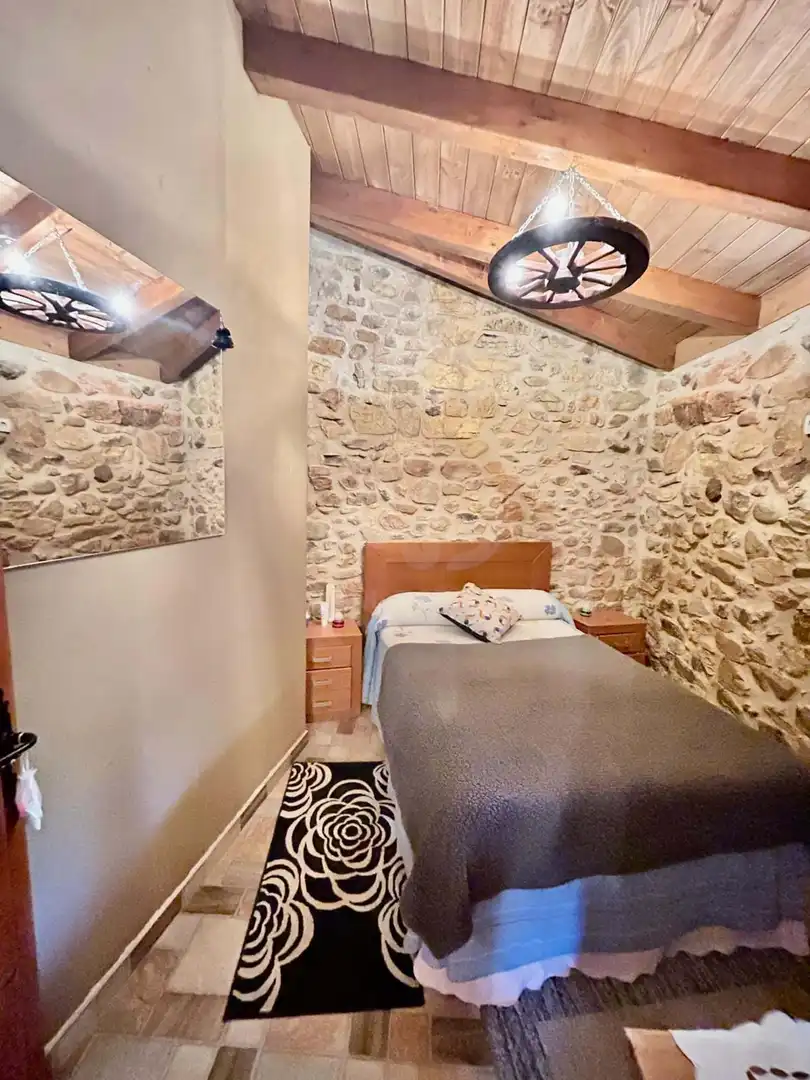 Habitación de Casa o chalet en venta en Castrocontrigo con Calefacción y Terraza
