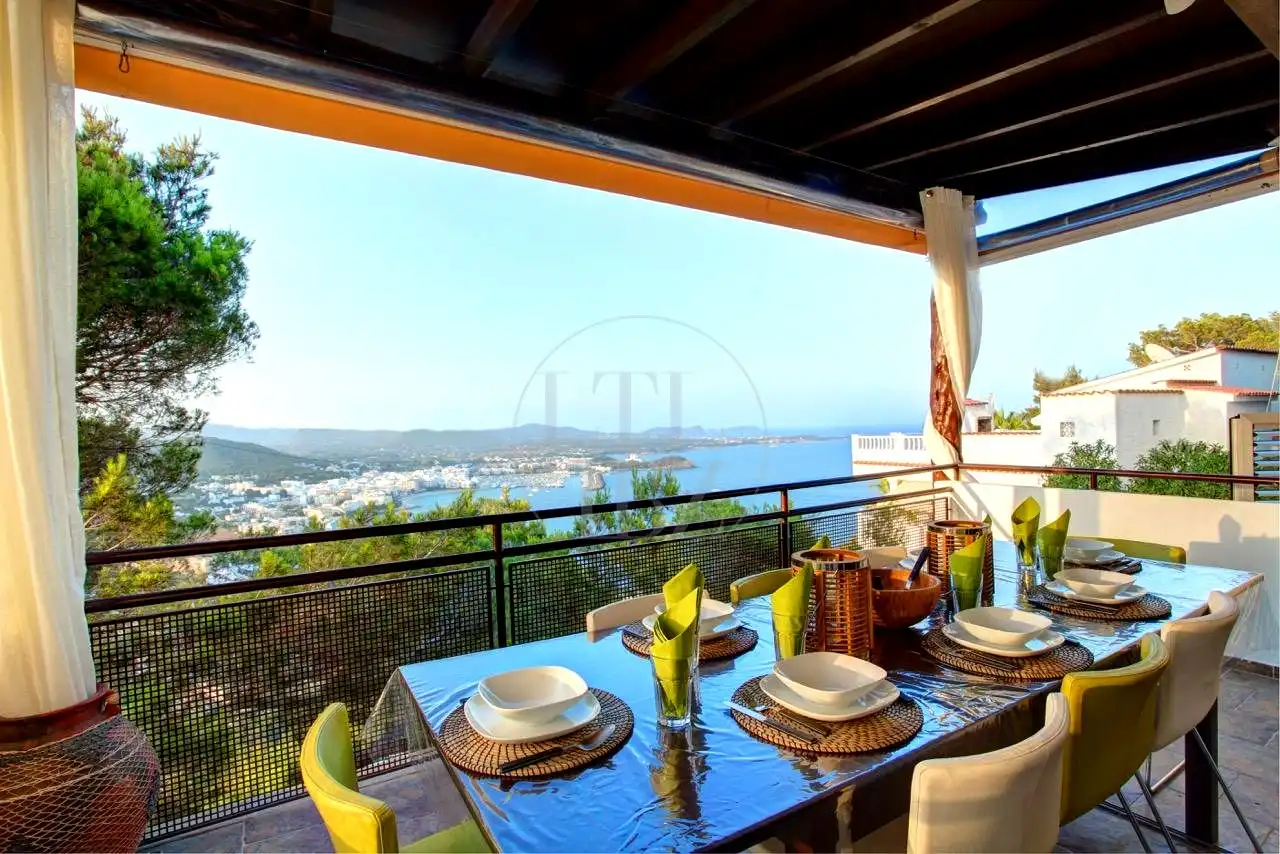 Terrassa de Casa o xalet de lloguer en Santa Eulària des Riu amb Aire condicionat, Jardí privat i Terrassa