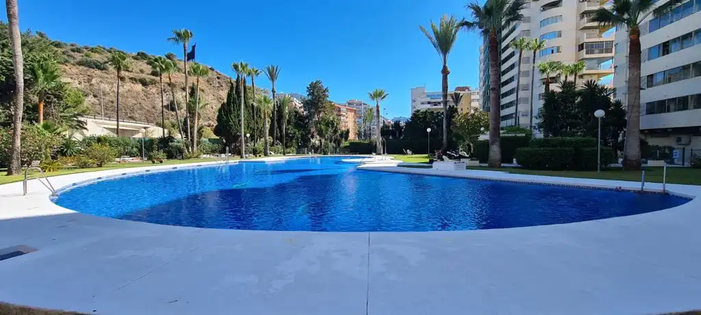 Swimming pool of Flat for rent in Fuengirola  with Air Conditioner, Heating and Private garden