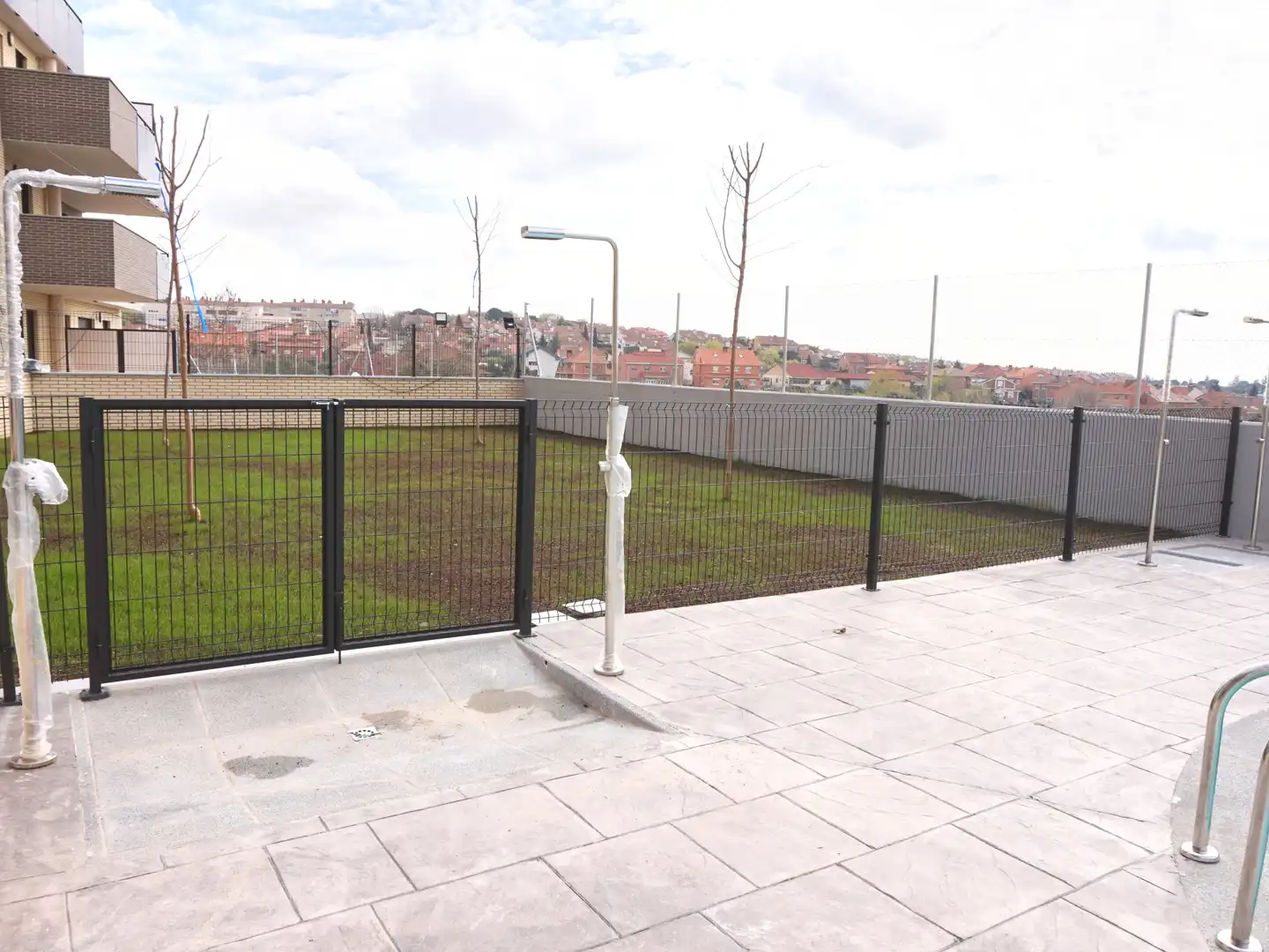 Terrasse von Wohnung zur Miete in Colmenar Viejo mit Terrasse, Abstellraum und Schwimmbad
