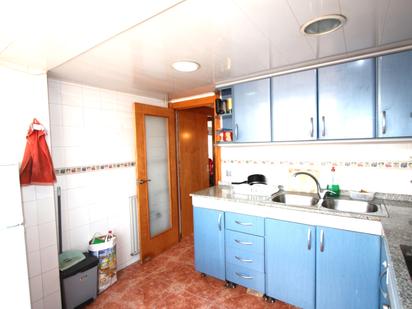 Cuina de Àtic en venda en Badalona amb Aire condicionat, Calefacció i Forn