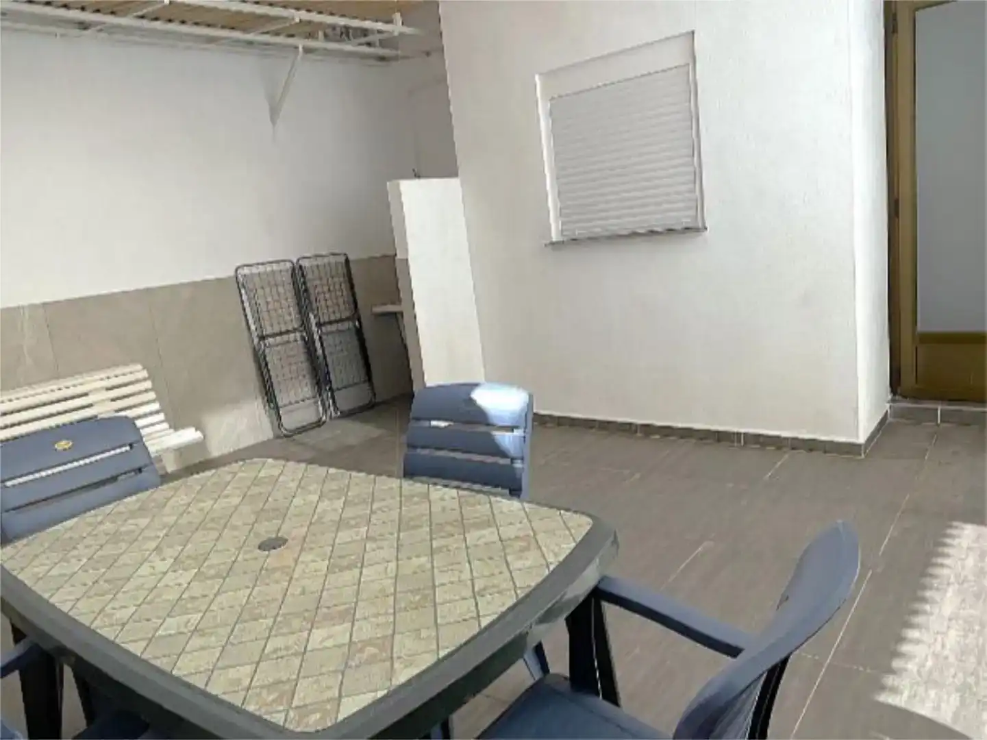 Terrassa de Planta baixa per a compartir en Castellón de la Plana / Castelló de la Plana amb Moblat