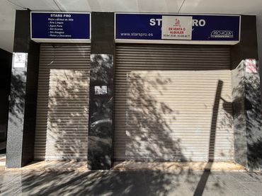 Business premises for sale in Carrer del Canonge Doctor Auguet 60