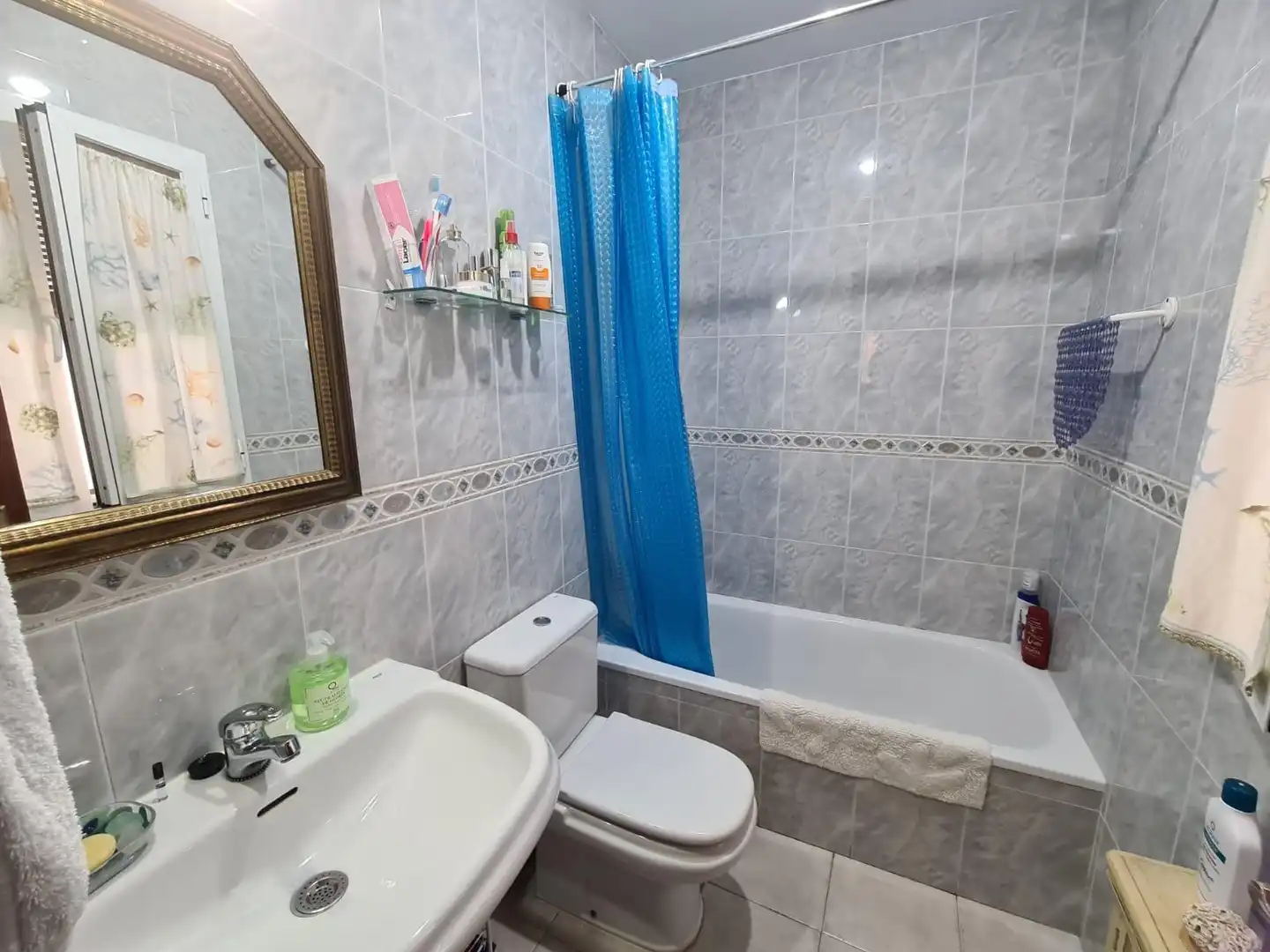 Baño de Piso en venta en Cádiz con Amueblado