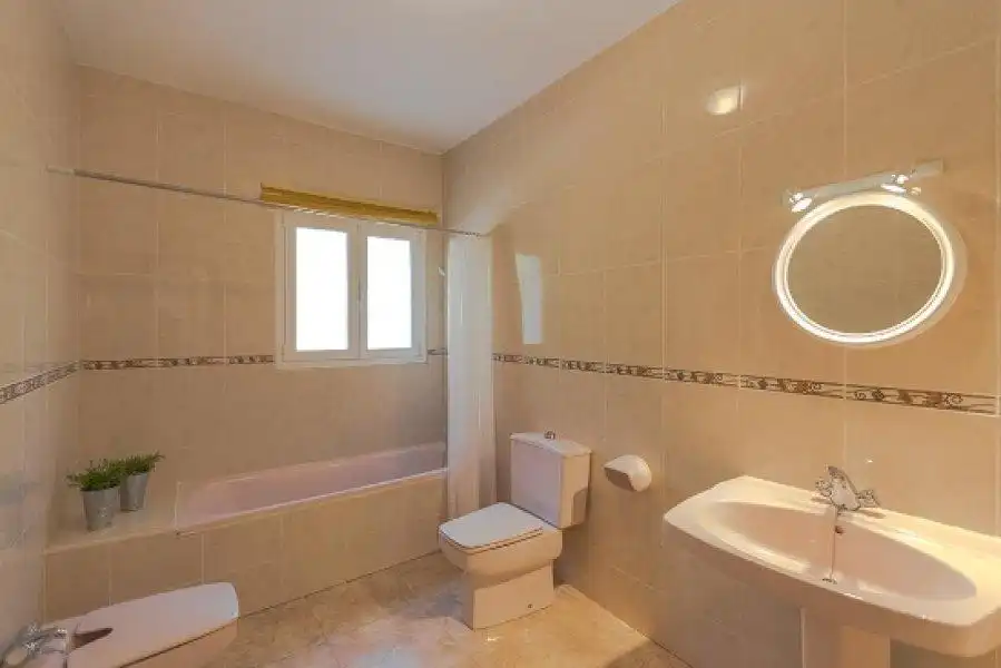 Casa con jardín en venta en Canuta, imagen 5