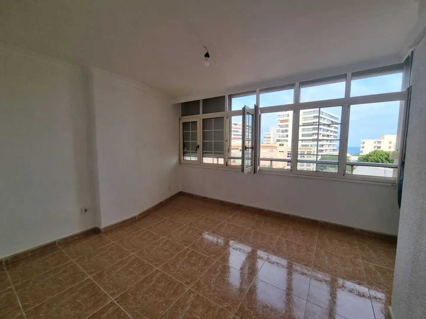 Schlafzimmer von Wohnungen zum Verkauf in Torremolinos mit Terrasse und Gemeinschaftspool