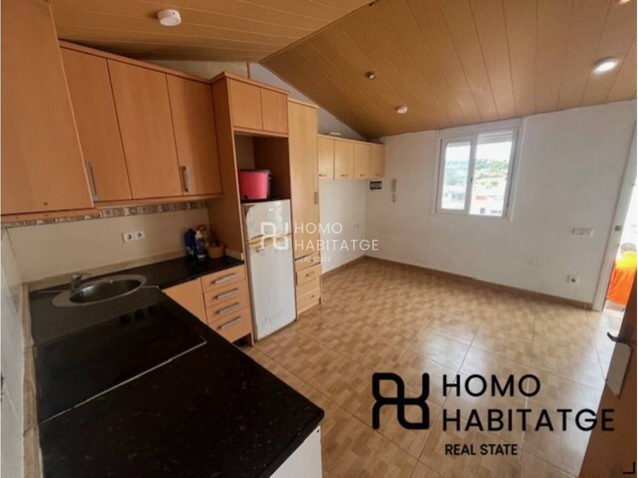 Cocina de Piso en venta en Terrassa con Terraza y Balcón