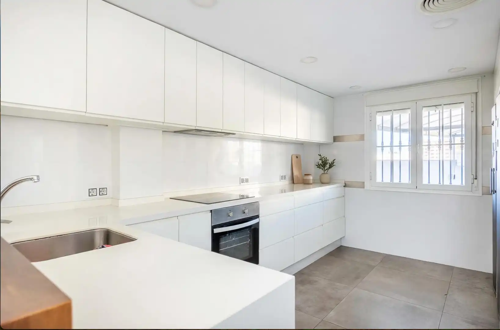 Maison jumelée avec jardin à vendre à 50 Avenida Mariana de Pineda #50, imagen 10