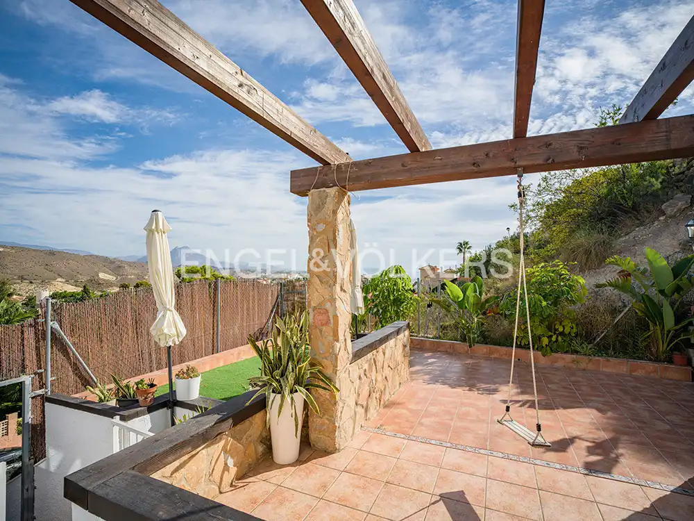 Terrace of Houses for sale in Pueblo Acantilado - Lanuza