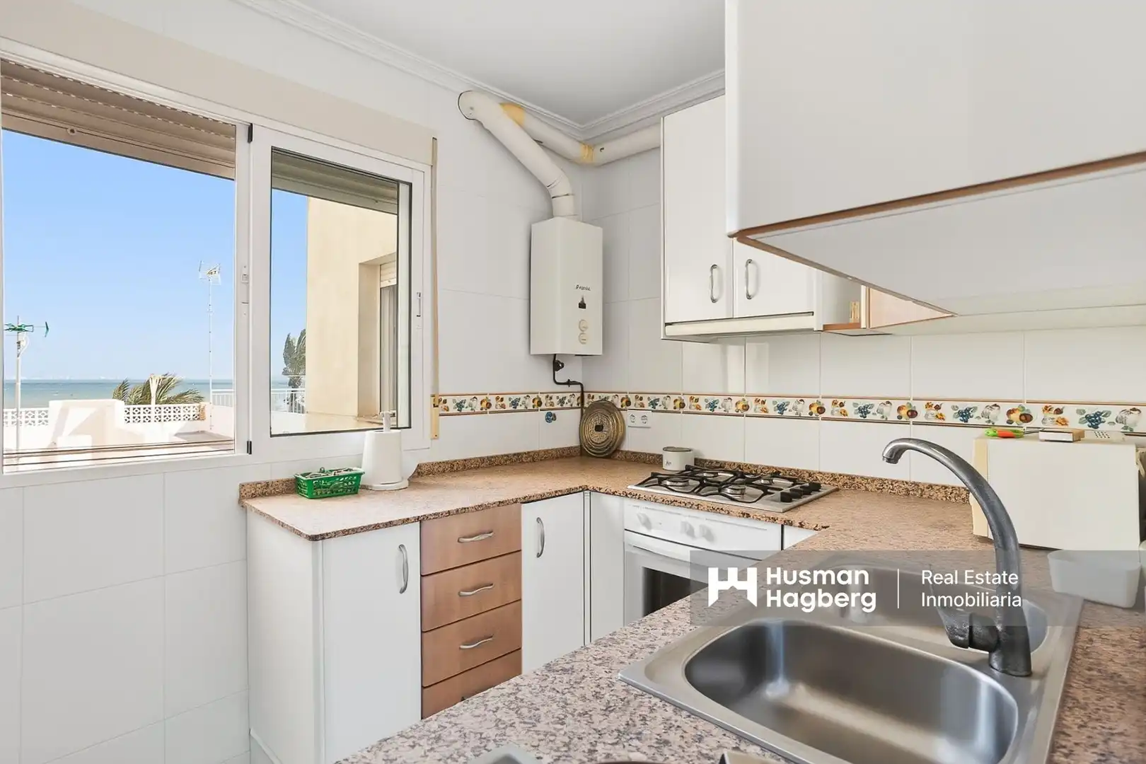 Cuina de Apartament en venda en Los Alcázares amb Balcó