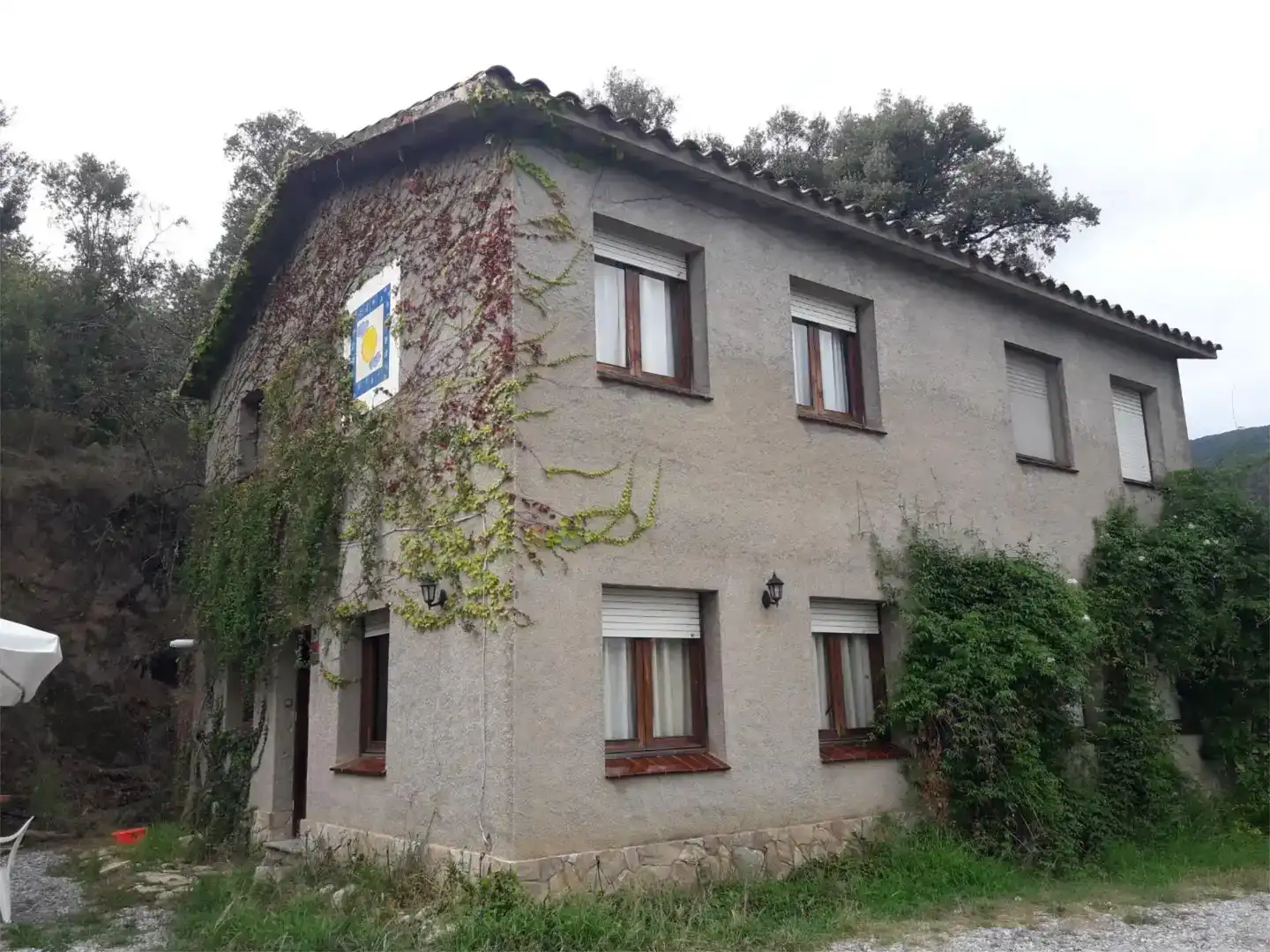 Vista exterior de Finca rústica en venda en Sant Iscle de Vallalta amb Aire condicionat, Piscina i Balcó