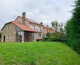 Exterior view of Single-family semi-detached for sale in Santiago de Compostela 