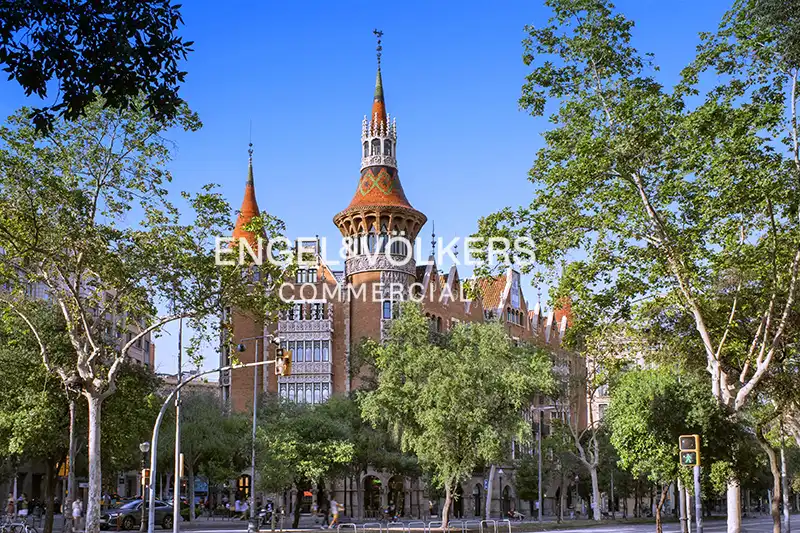 Vista exterior de Oficina de lloguer en Eixample