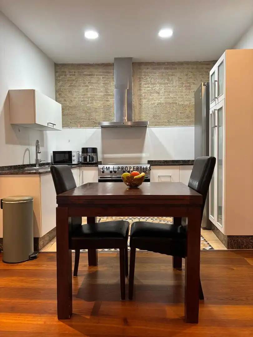 Küche von Wohnung zur Miete in Valencia mit Klimaanlage, Heizung und Parkett