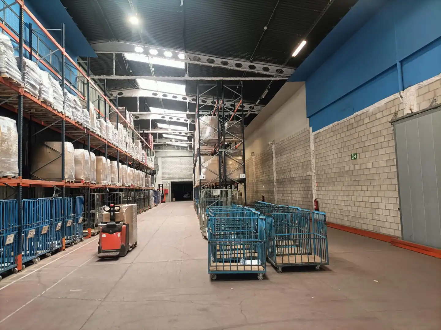 Nave industrial de alquiler en Barcelona con Calefacción y Alarma
