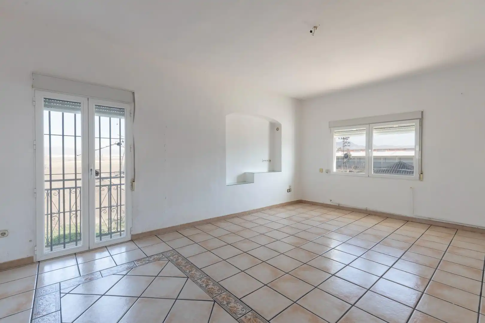 Casa o chalet en venta en Granada con Calefacción, Jardín privado y Piscina