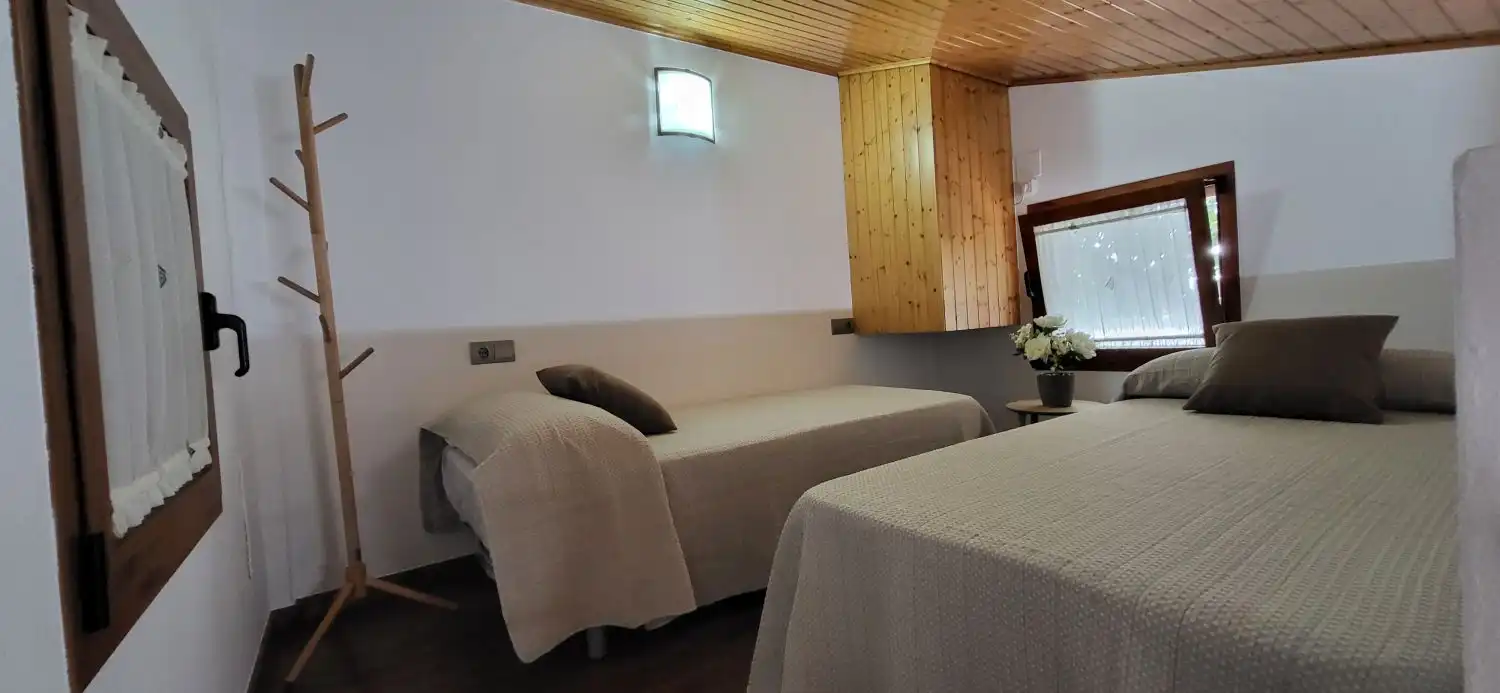 Schlafzimmer von Haus oder Chalet zum Verkauf in Deltebre mit Klimaanlage und Abstellraum