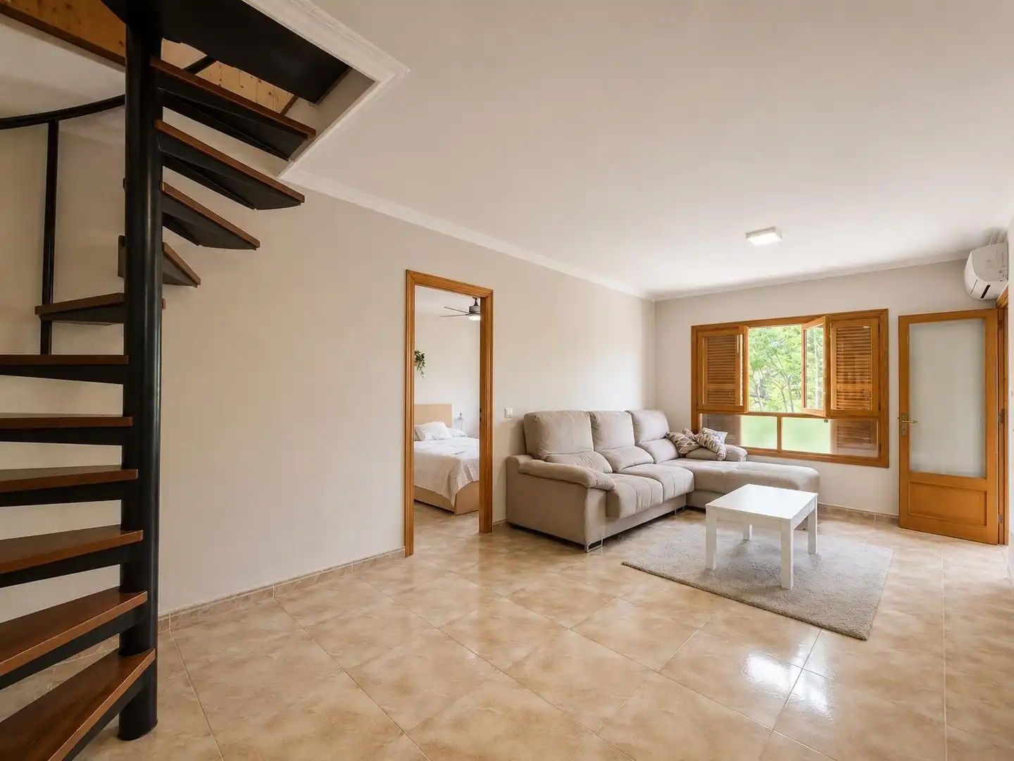 Living room of Flat for sale in Inca  with Terrace and Furnished