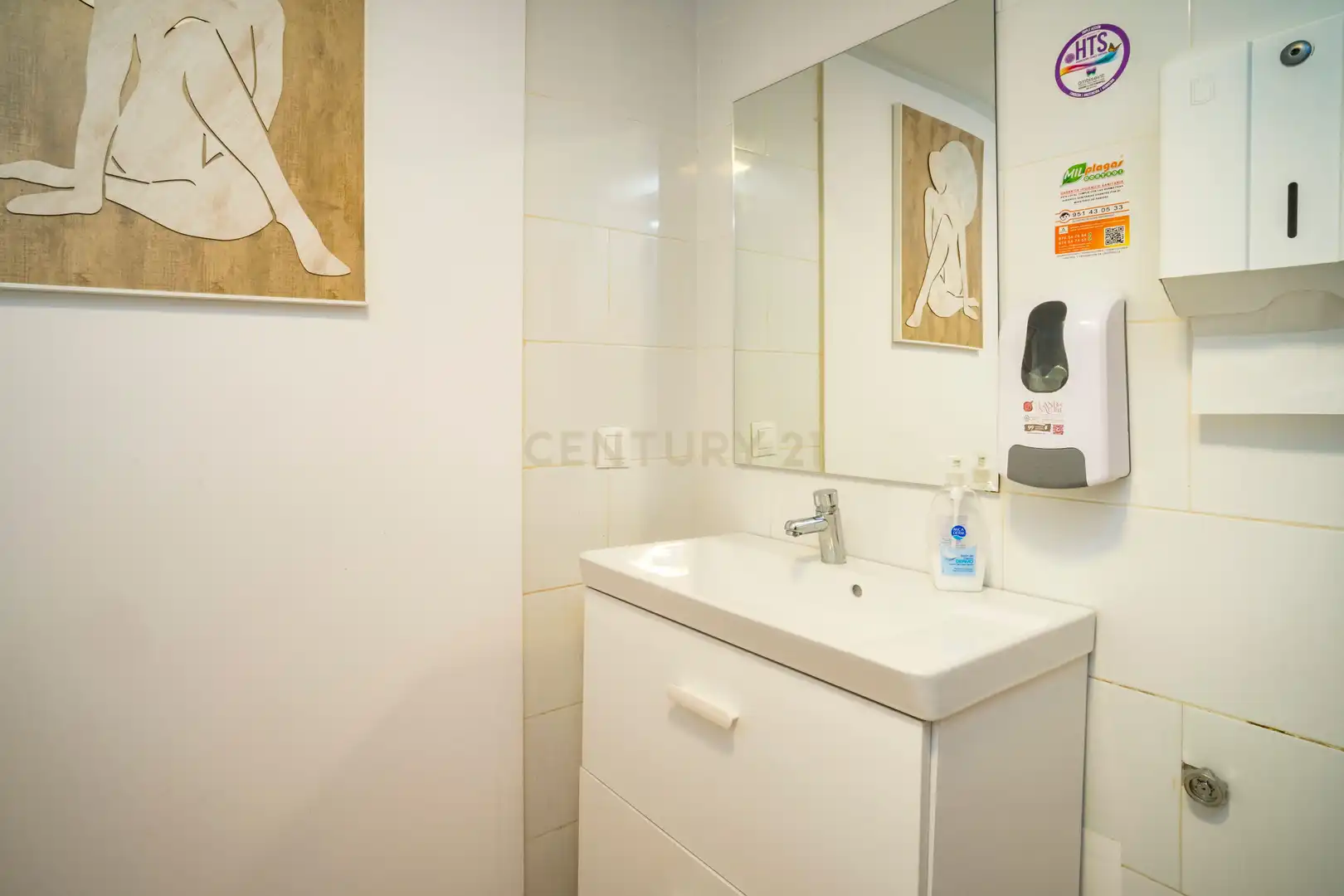 Bany de Local en venda en Fuengirola amb Aire condicionat