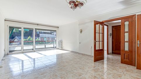Piso en venta en Manresa con 5 habitaciones y terraza, Barcelona