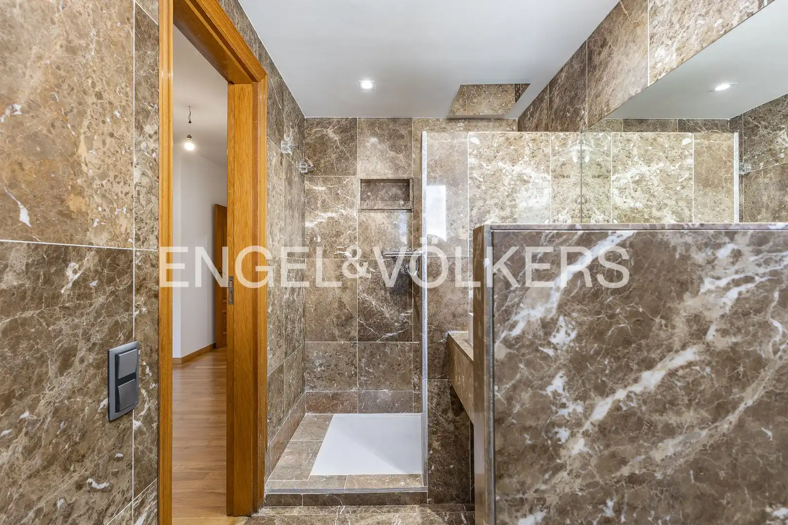 Baño de Casa o chalet de alquiler en Sant Cugat del Vallès con Calefacción, Jardín privado y Parquet