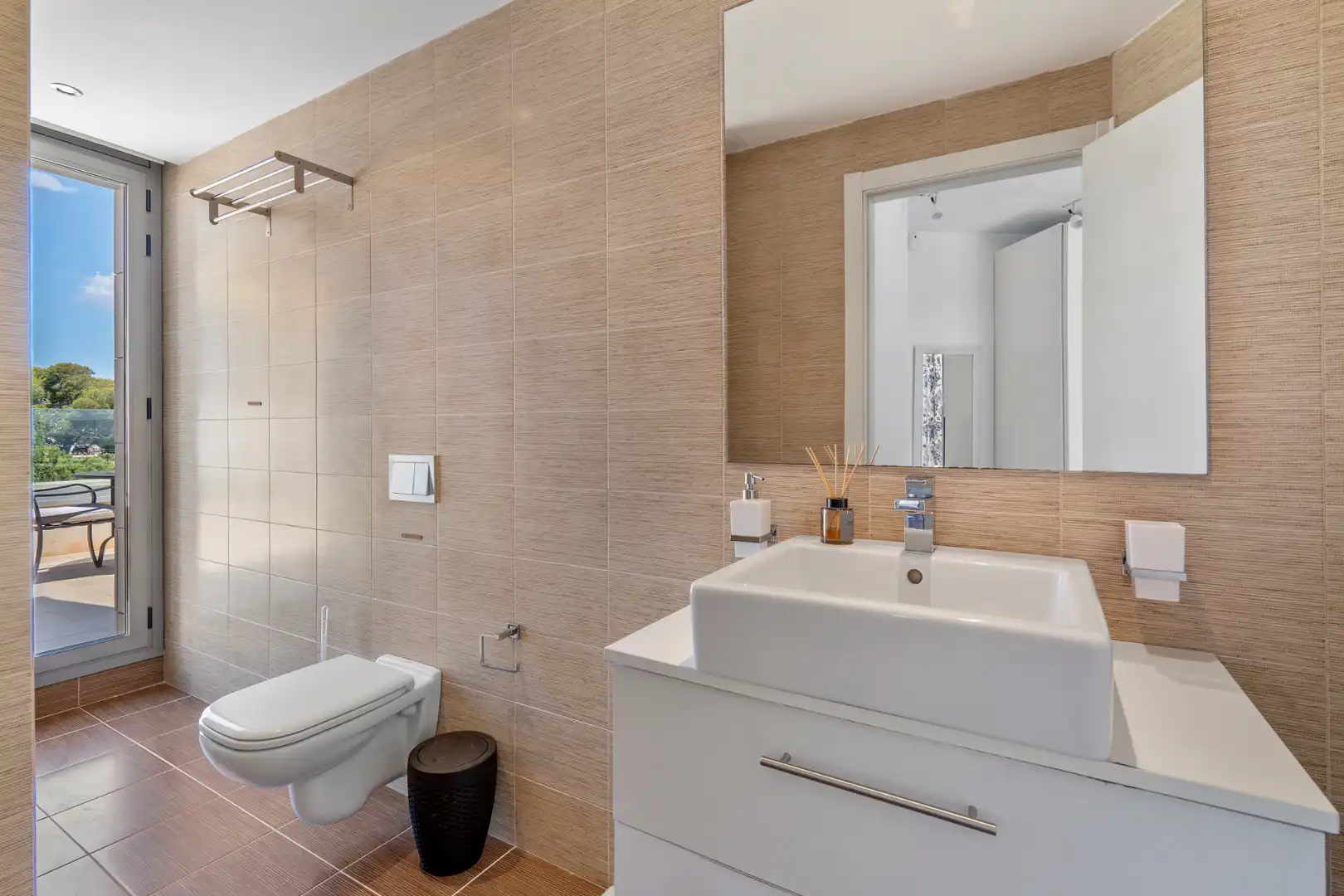 Baño de Casa adosada en venta en Torredembarra con Aire acondicionado, Calefacción y Parquet