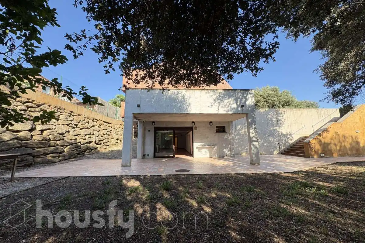 Vista exterior de Casa o chalet en venta en Sant Julià de Ramis con Calefacción, Jardín privado y Terraza