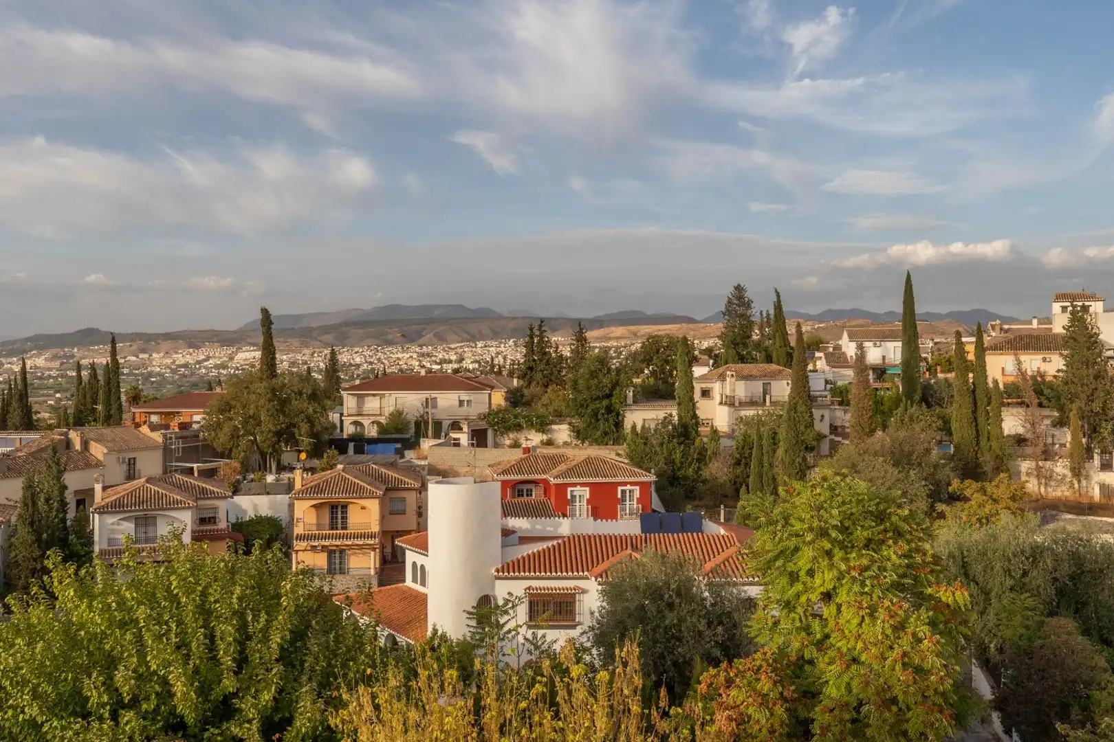 Vista exterior de Casa o xalet en venda en La Zubia amb Calefacció, Jardí privat i Terrassa