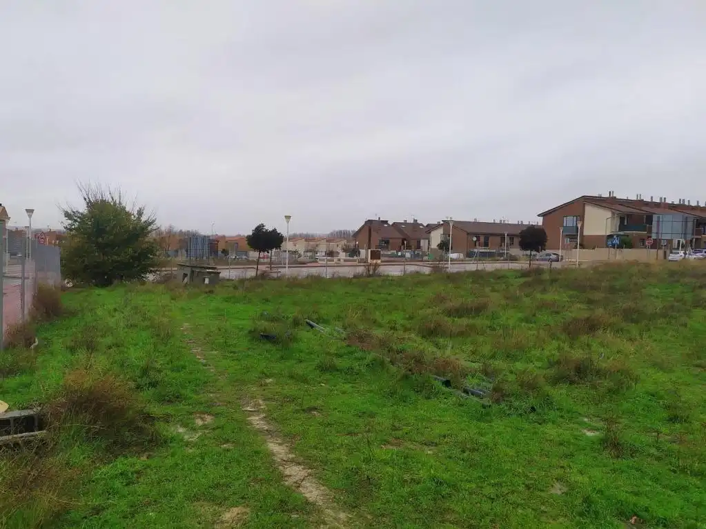 Residential zum Verkauf in Cabezón de Pisuerga