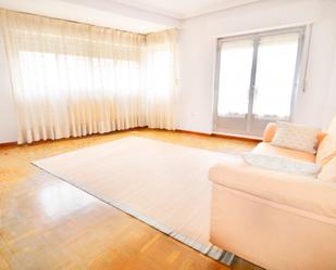 Living room of Flat for sale in Salamanca Capital  with Heating and Balcony