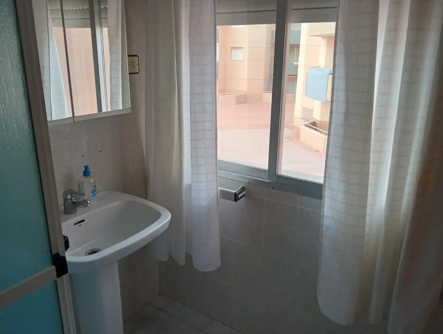 Bathroom of Flat for rent in Playa del Galán