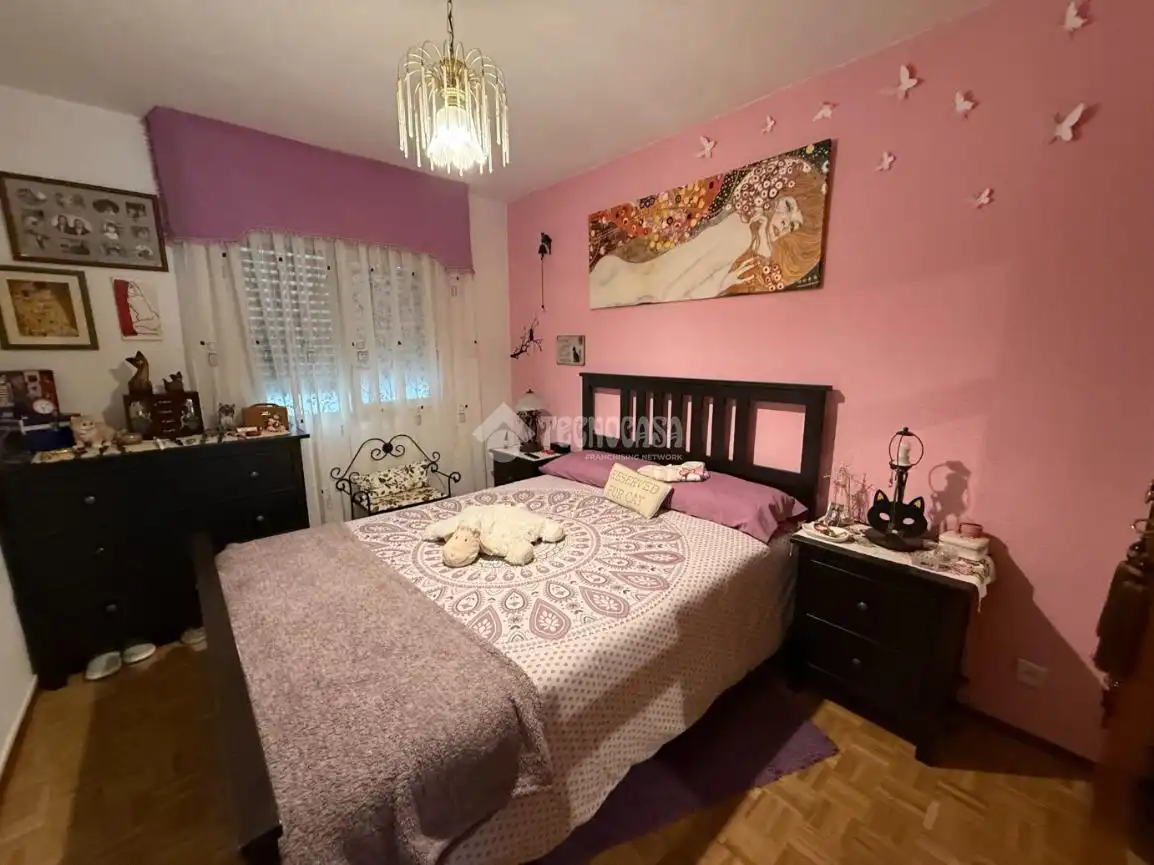 Bedroom of Flat for sale in Madrid  with Heating, Parquet flooring and Storage room