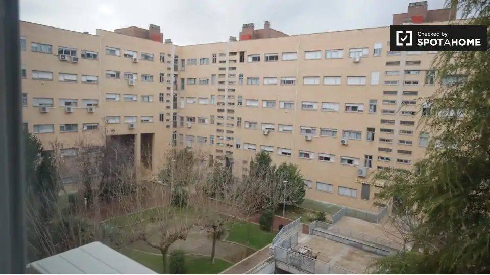 Habitació a Valdebernardo - Valderribas