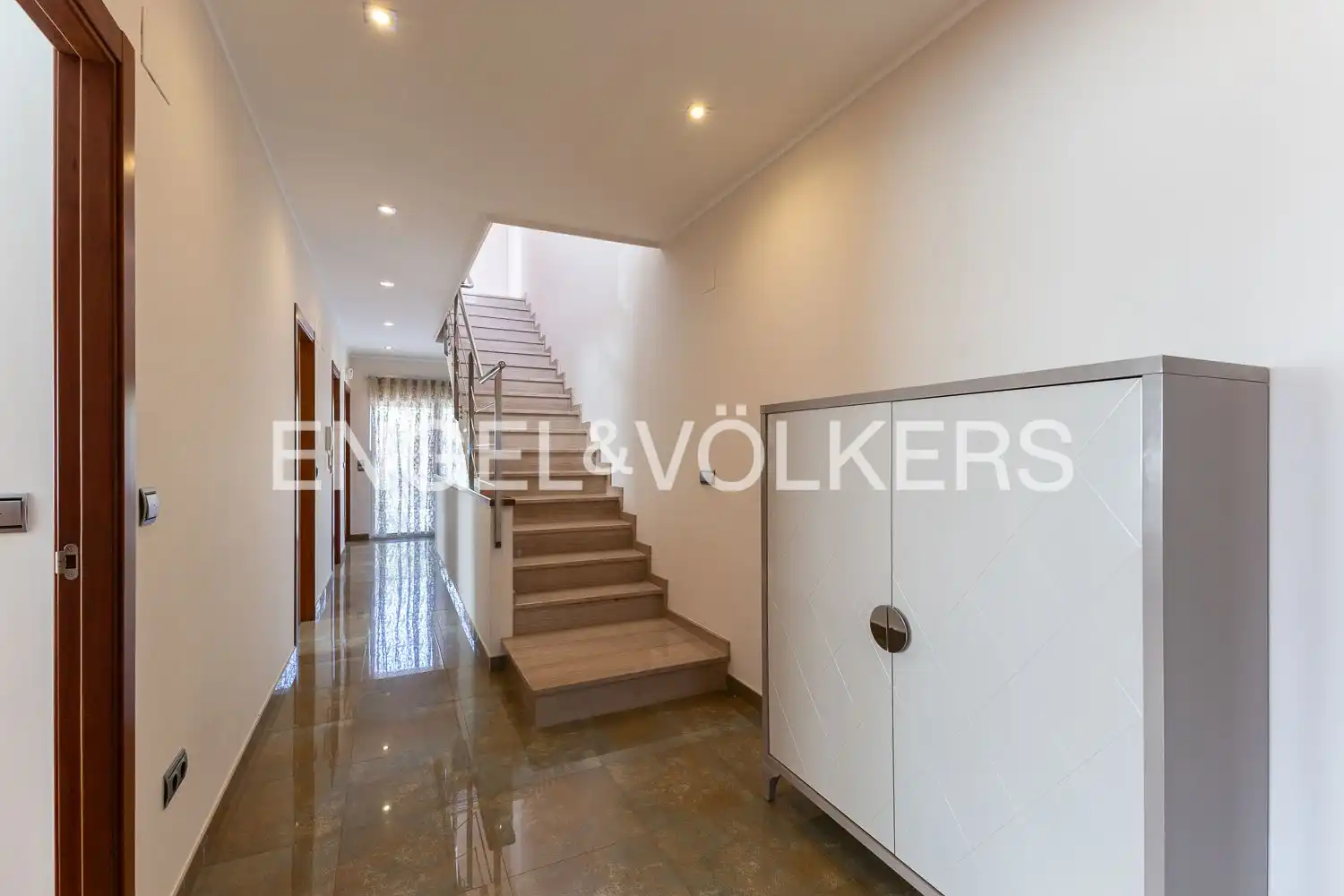 Houses for sale in Villanueva de Castellón  with Air Conditioner, Heating and Terrace
