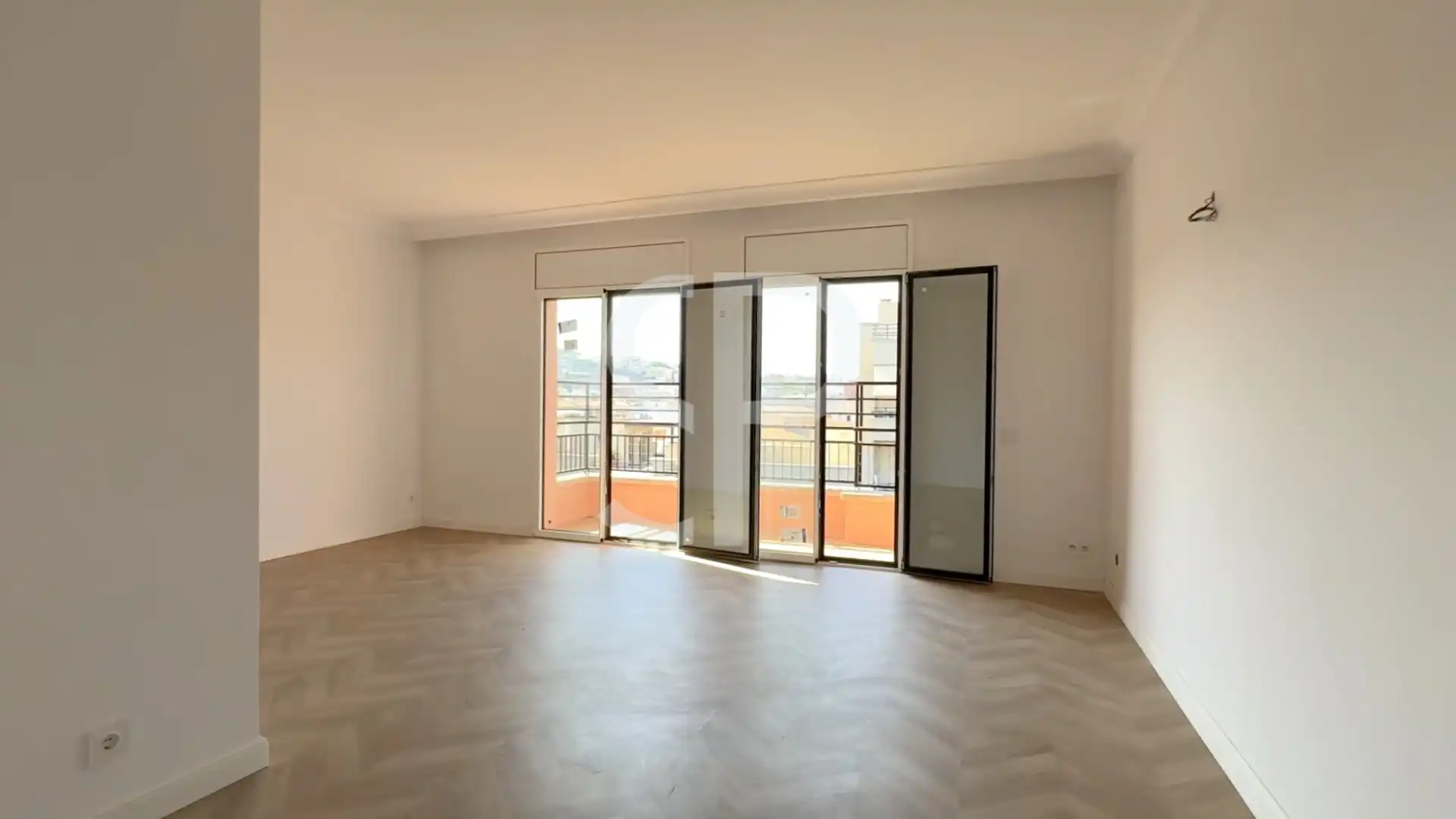 Penthouse mit Terrasse zum Verkauf in Rambla de la Generalitat