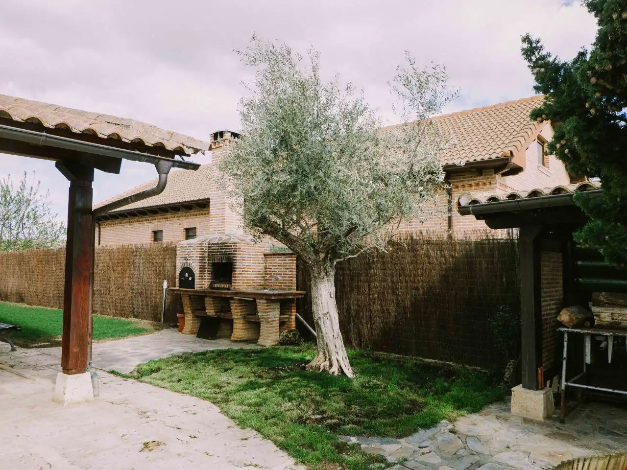 Garden of Houses for sale in Husillos , Palencia