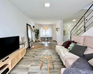 Living room of Single-family semi-detached for sale in Vícar  with Air Conditioner, Heating and Terrace