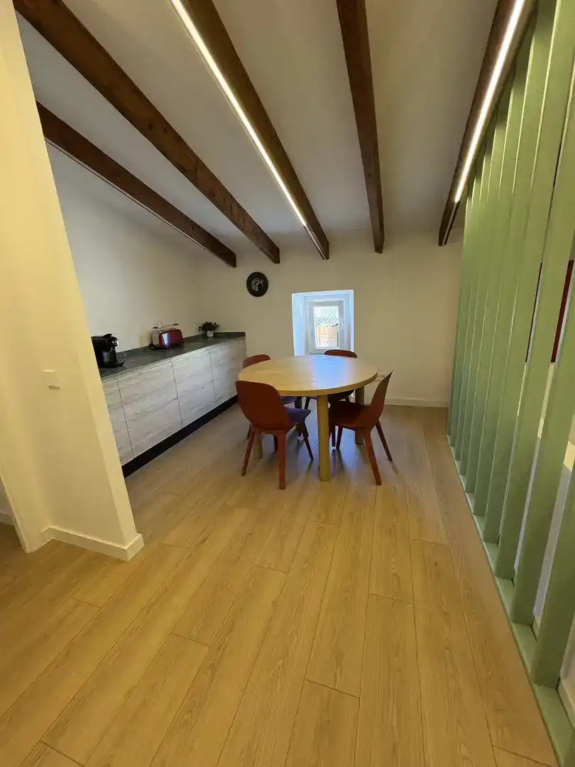 Habitació a Plaça de Cort, 1, Cort