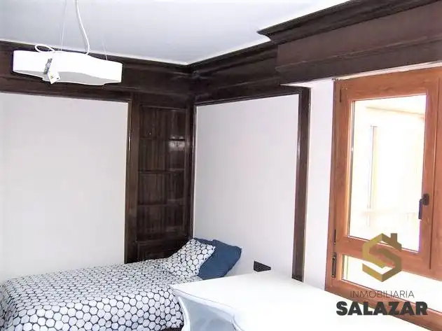 Bedroom of Flat for rent in Bilbao   with Heating, Terrace and Microwave