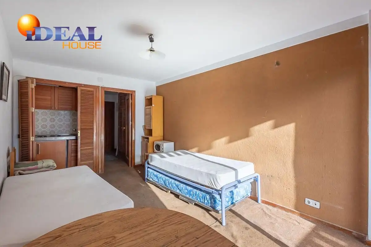 Study for sale in Urbanizacion SOLYNIEVE, 21, Zona media