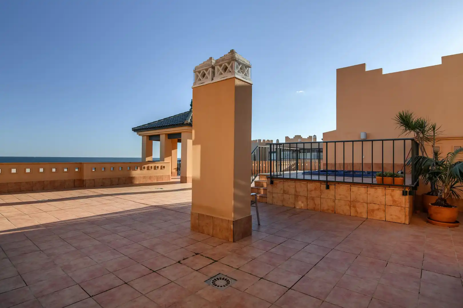 Terrasse von Dachboden zum Verkauf in Ayamonte mit Terrasse, Abstellraum und Möbliert