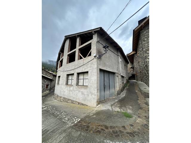 Casa-chalet en Venta en Calle Unica Dorbe(Jou), 2 en La Guingueta d'Àneu