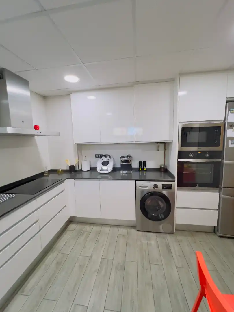 Cocina de Casa adosada en venta en Reus con Aire acondicionado, Calefacción y Jardín privado