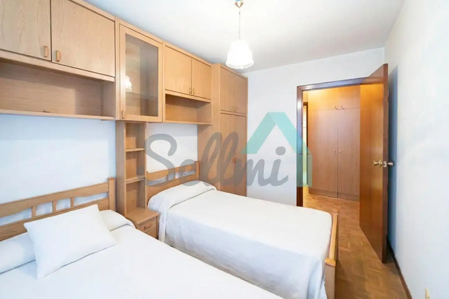 Schlafzimmer von Erdgeschoss zum Verkauf in Oviedo  mit Heizung und Parkett