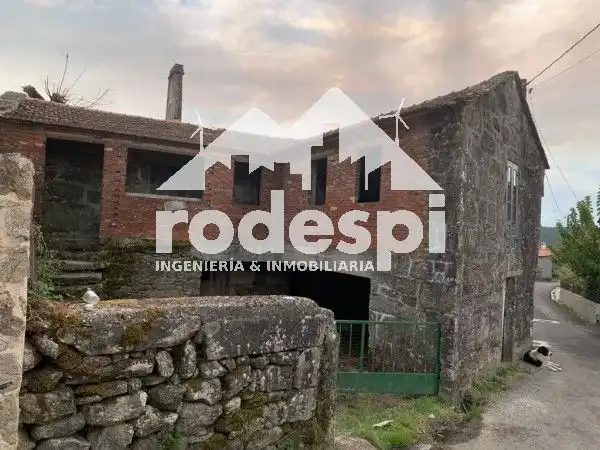 Casa en venda a Covelo