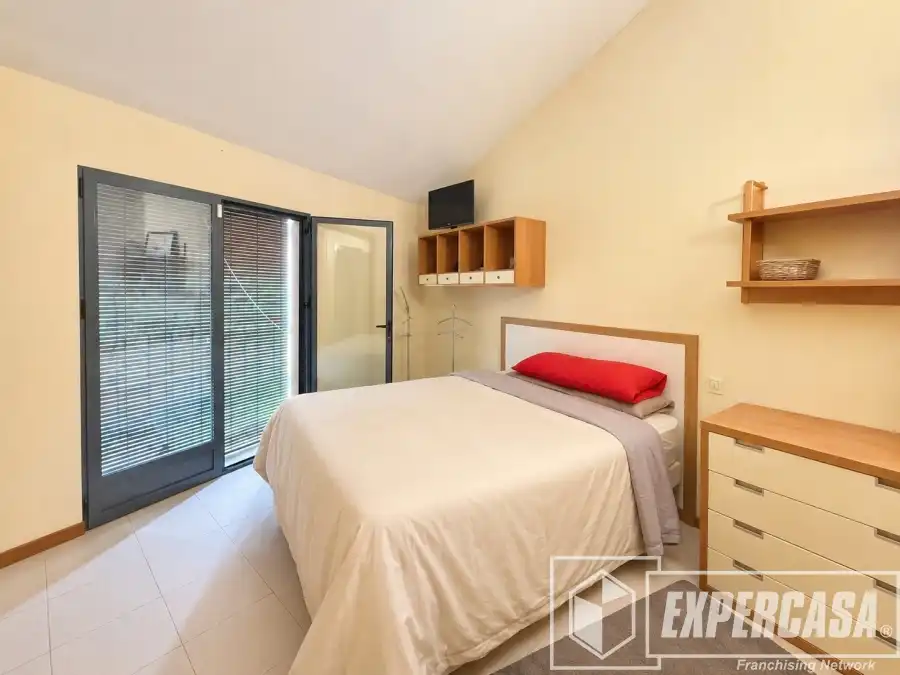 Dormitori de Casa o xalet en venda en Llíria amb Aire condicionat, Terrassa i Traster
