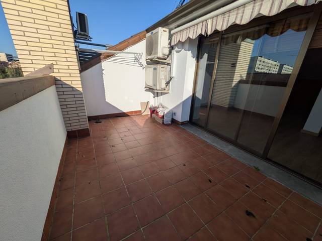 Dúplex en Venta en Carrer del Barcelonès en Fontsanta - Fatjó